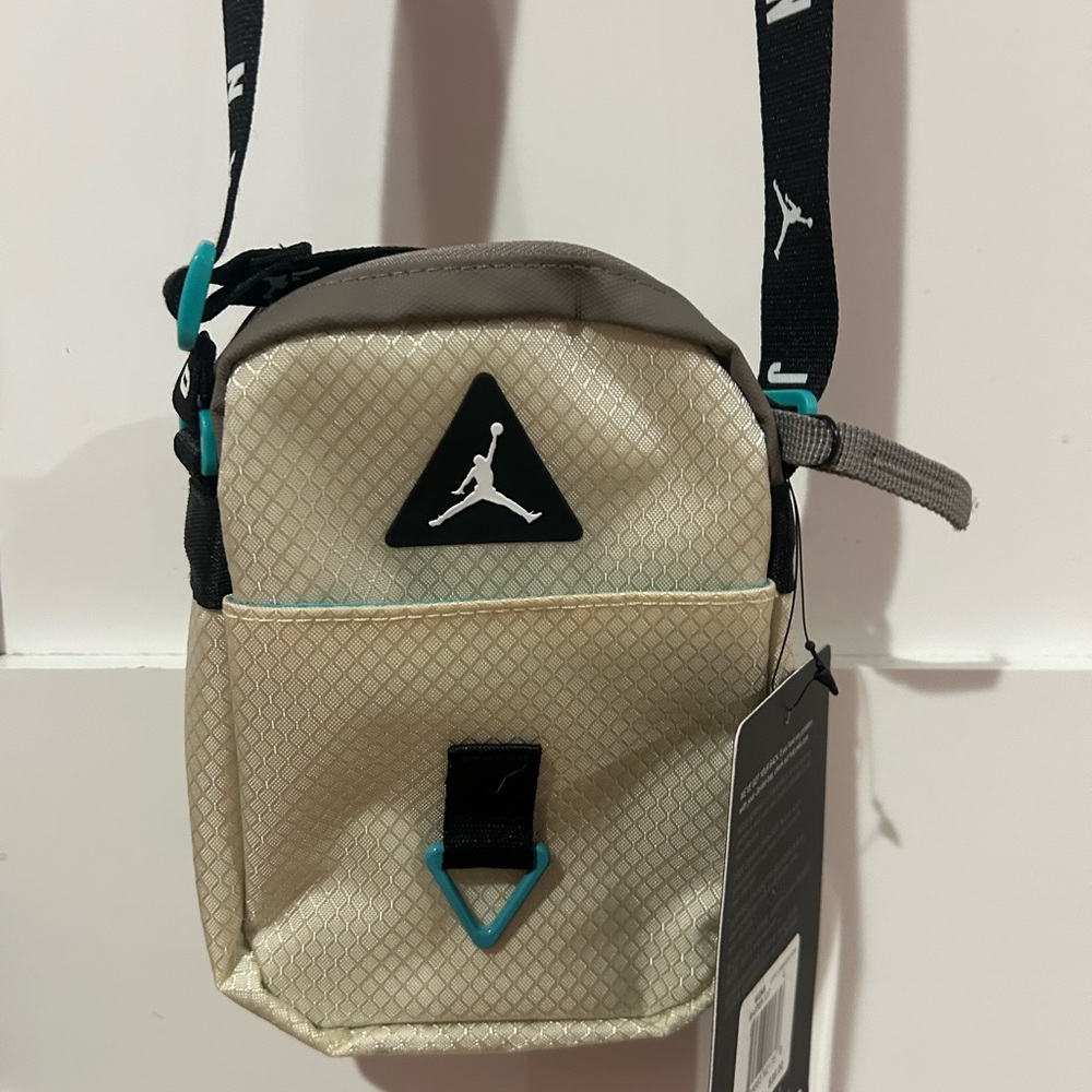 Nike Air Jordan Jumpman Diamond Festival Crossbody Bag
